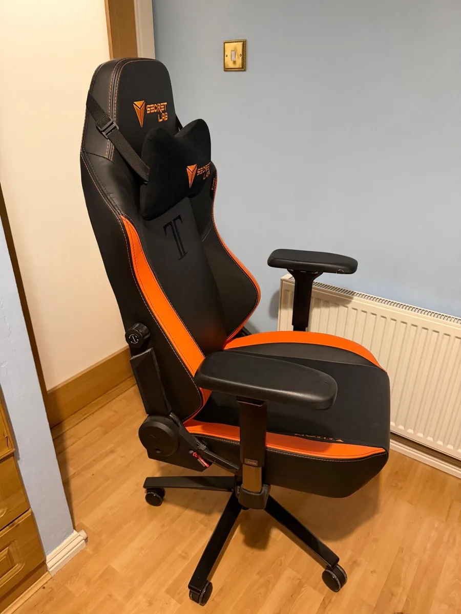 Gaming Chair - Image 4