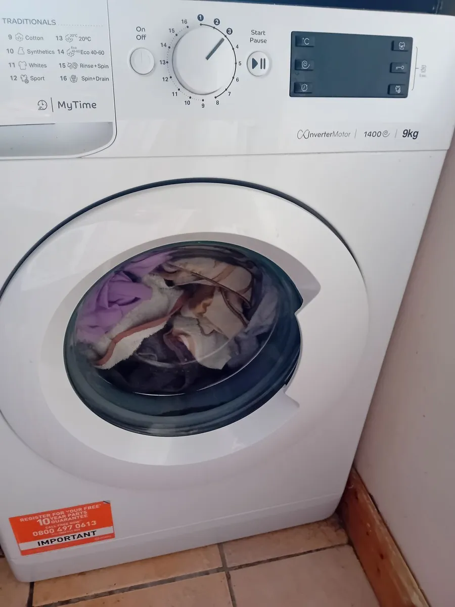 Washing machine - Image 1