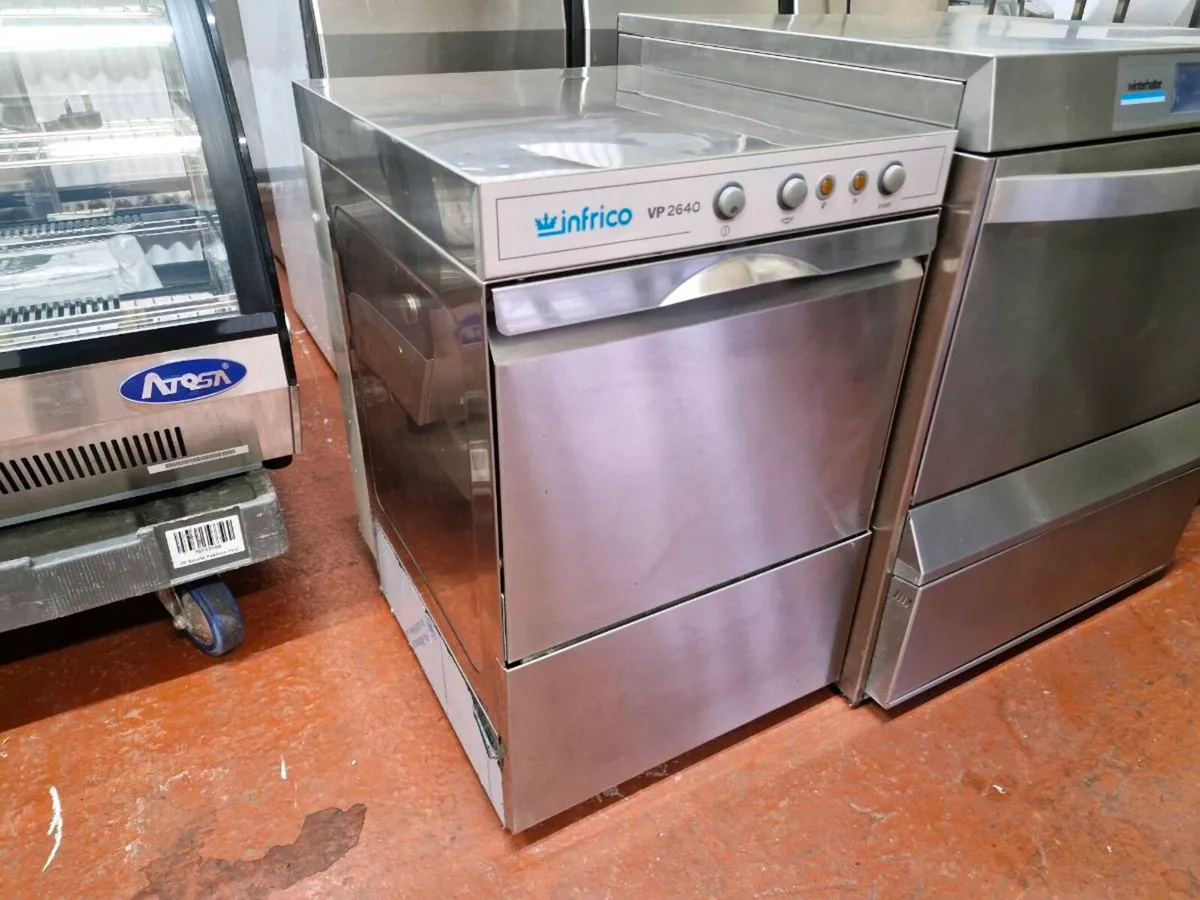 Infrico Glasswasher 40x40 - Image 1