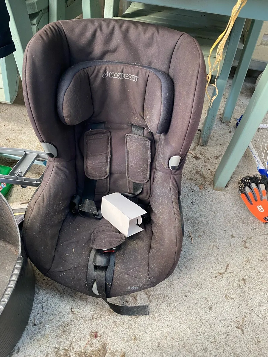 Child’s car seat