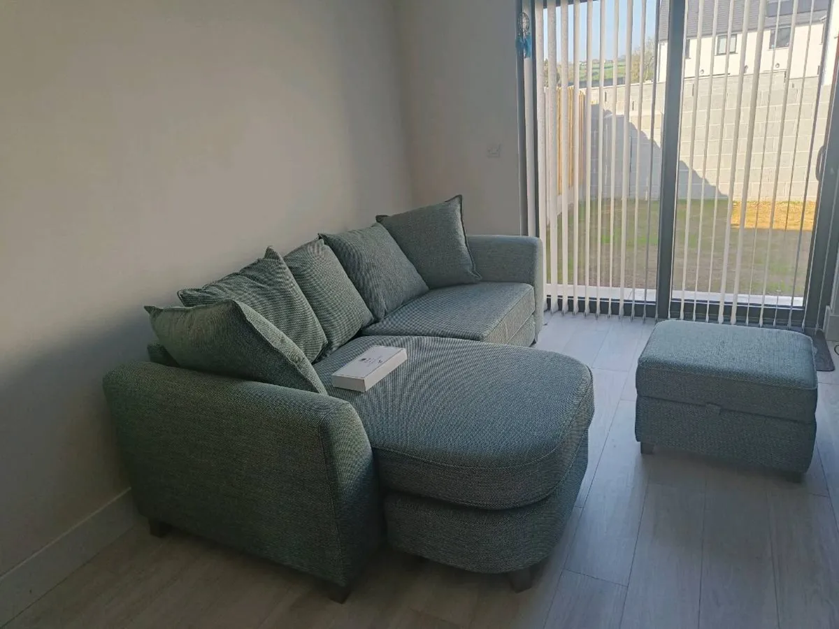 Lorella Sofa for Sale - Image 2