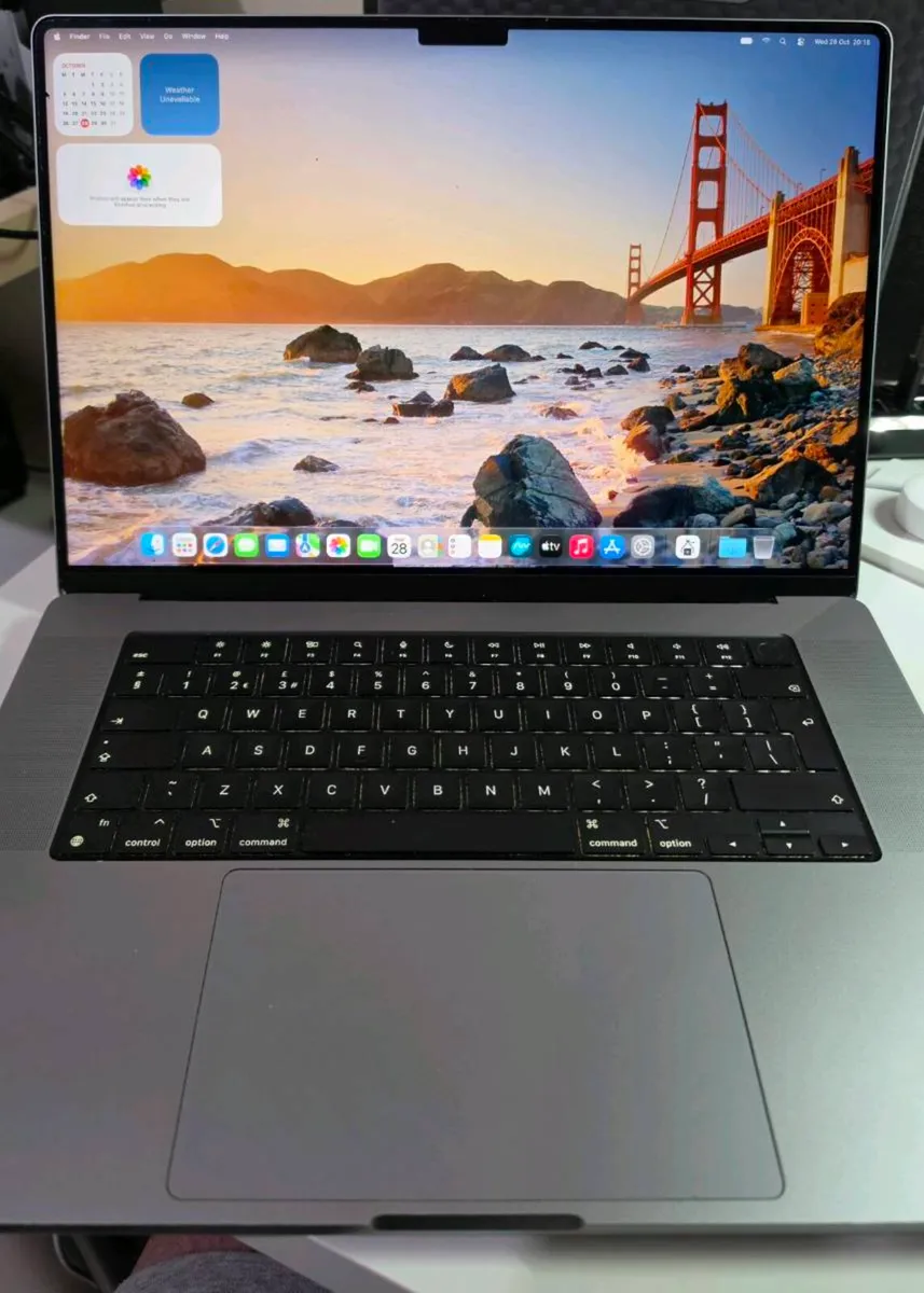 MacBook Pro M1 Pro 16inch - Image 3