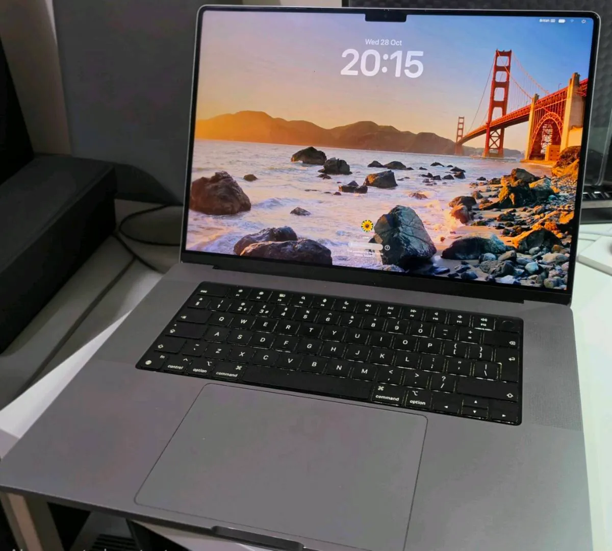 MacBook Pro M1 Pro 16inch - Image 2