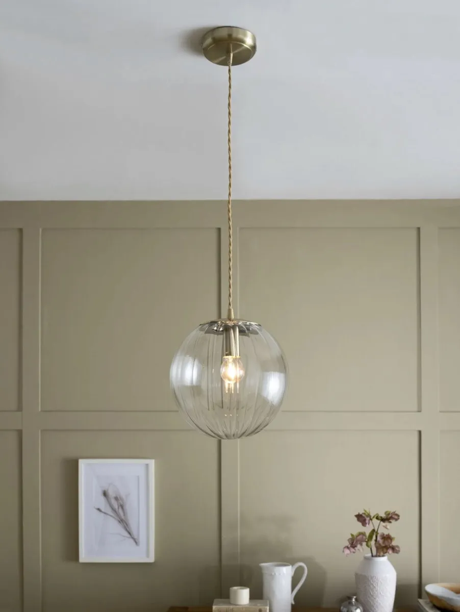 Pendant ceiling light