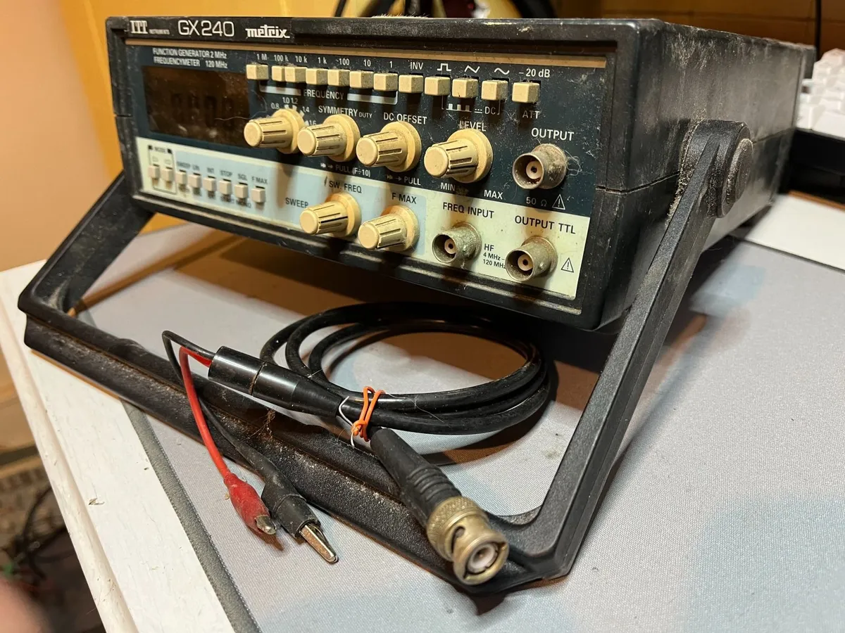 ITT Metrix GX240 Function Generator & Counter - Image 4