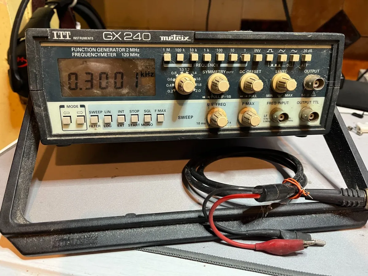 ITT Metrix GX240 Function Generator & Counter - Image 2