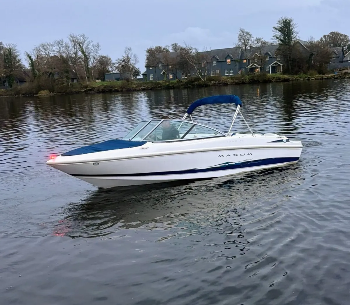 Maxum 1800mx bowrider speedboat 1 owner - Image 2