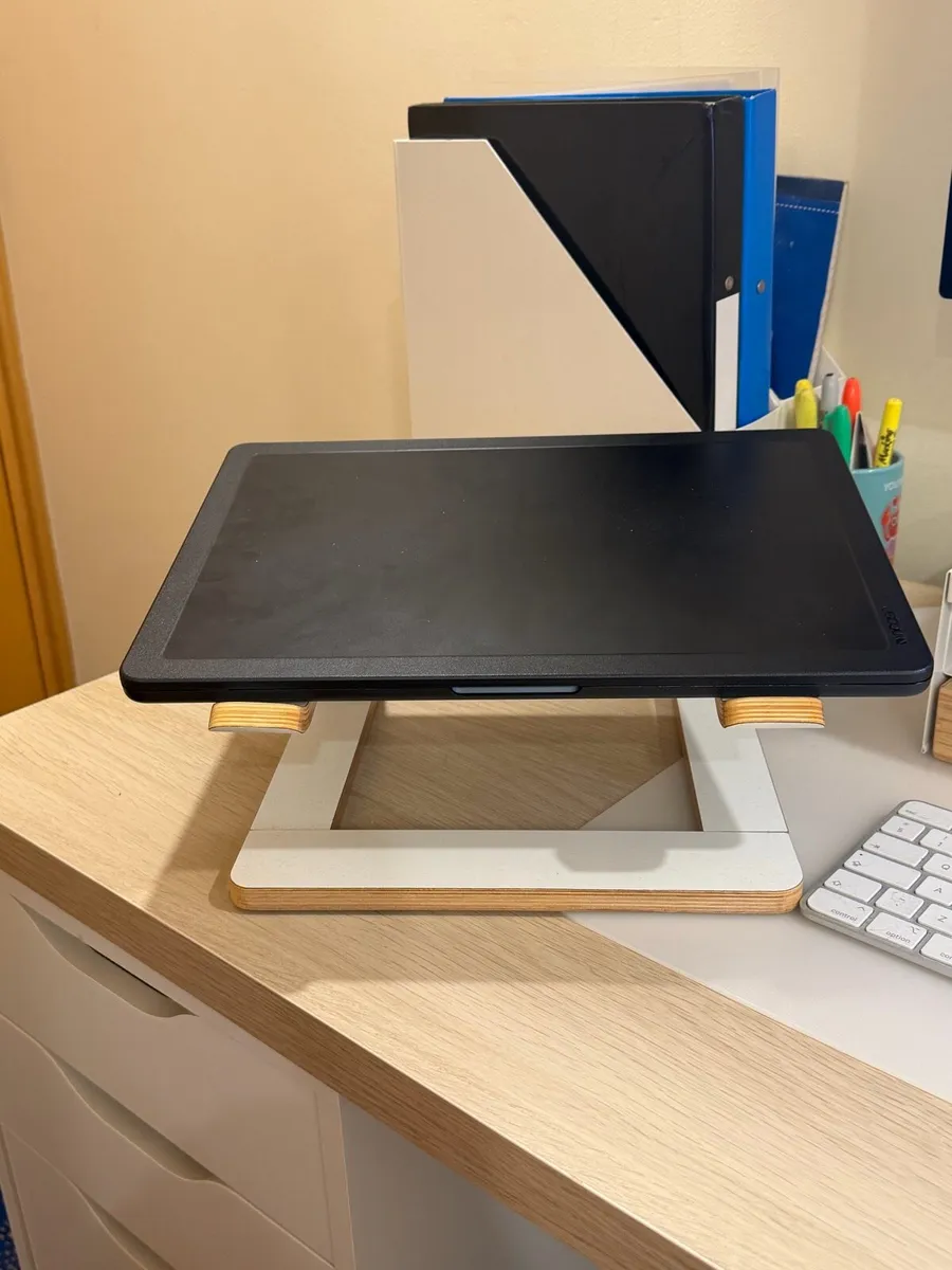 MACBOOK M4 AIR MIDNIGHT 15inch 2025 - Image 3