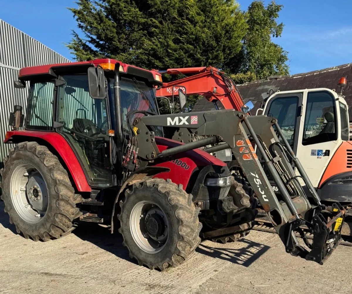 Case JXU1100 with Loader New Holland - Image 1