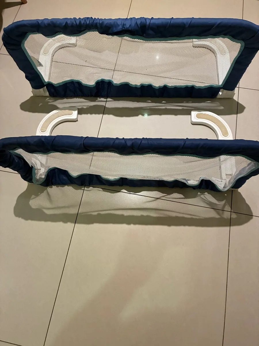 Safety bed rails - Image 2