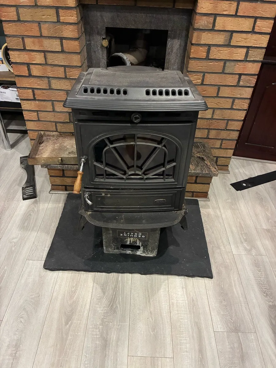 Stanley stove - Image 1