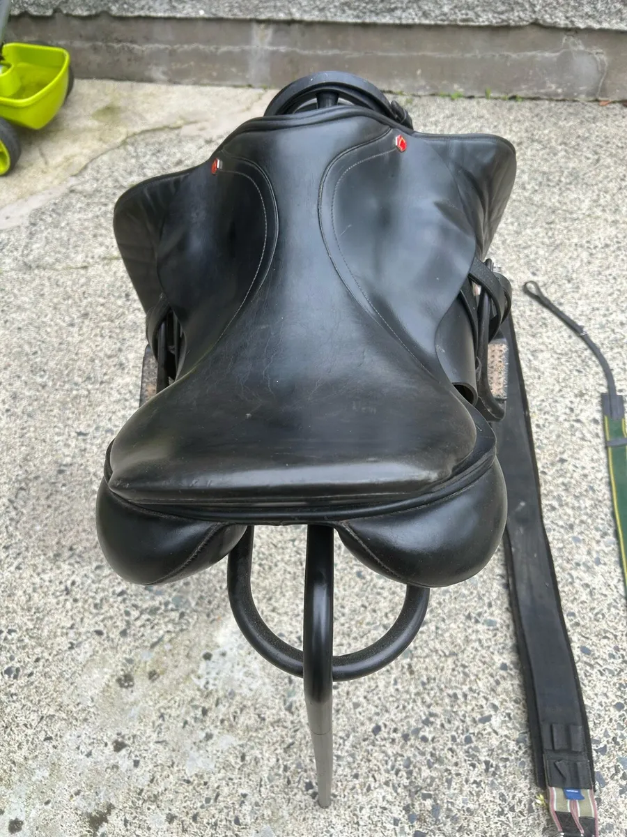 Albion K2 Jump Saddle 17.5 Medium - Image 2