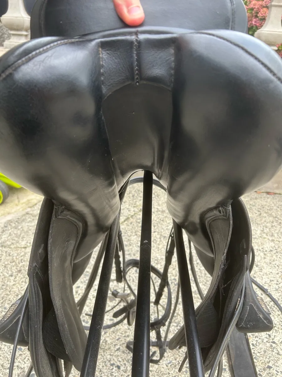 Albion K2 Jump Saddle 17.5 Medium - Image 4