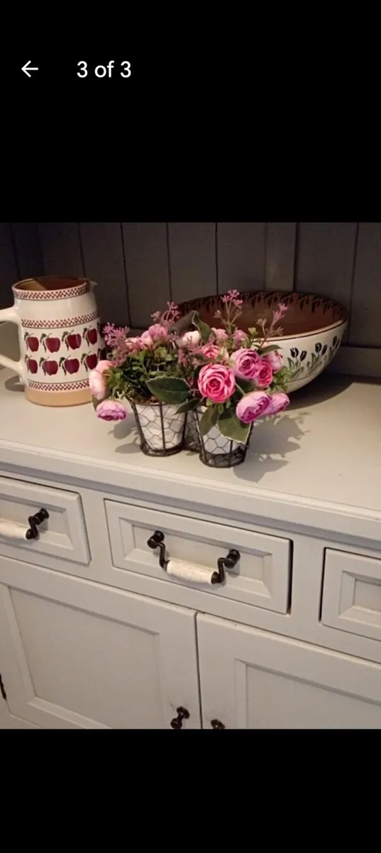 Solid kitchen dresser delivery arranged - Image 3