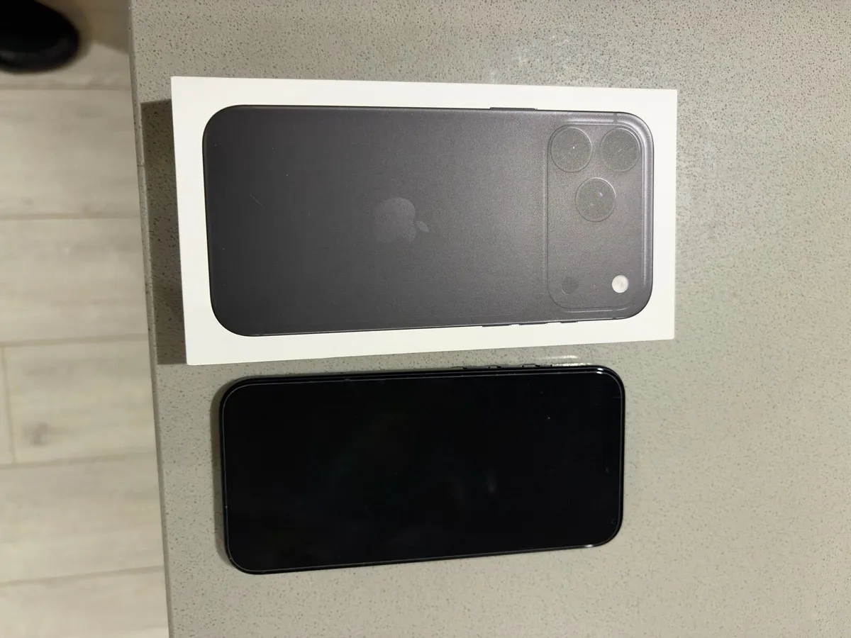 I phone 18pro max - Image 4