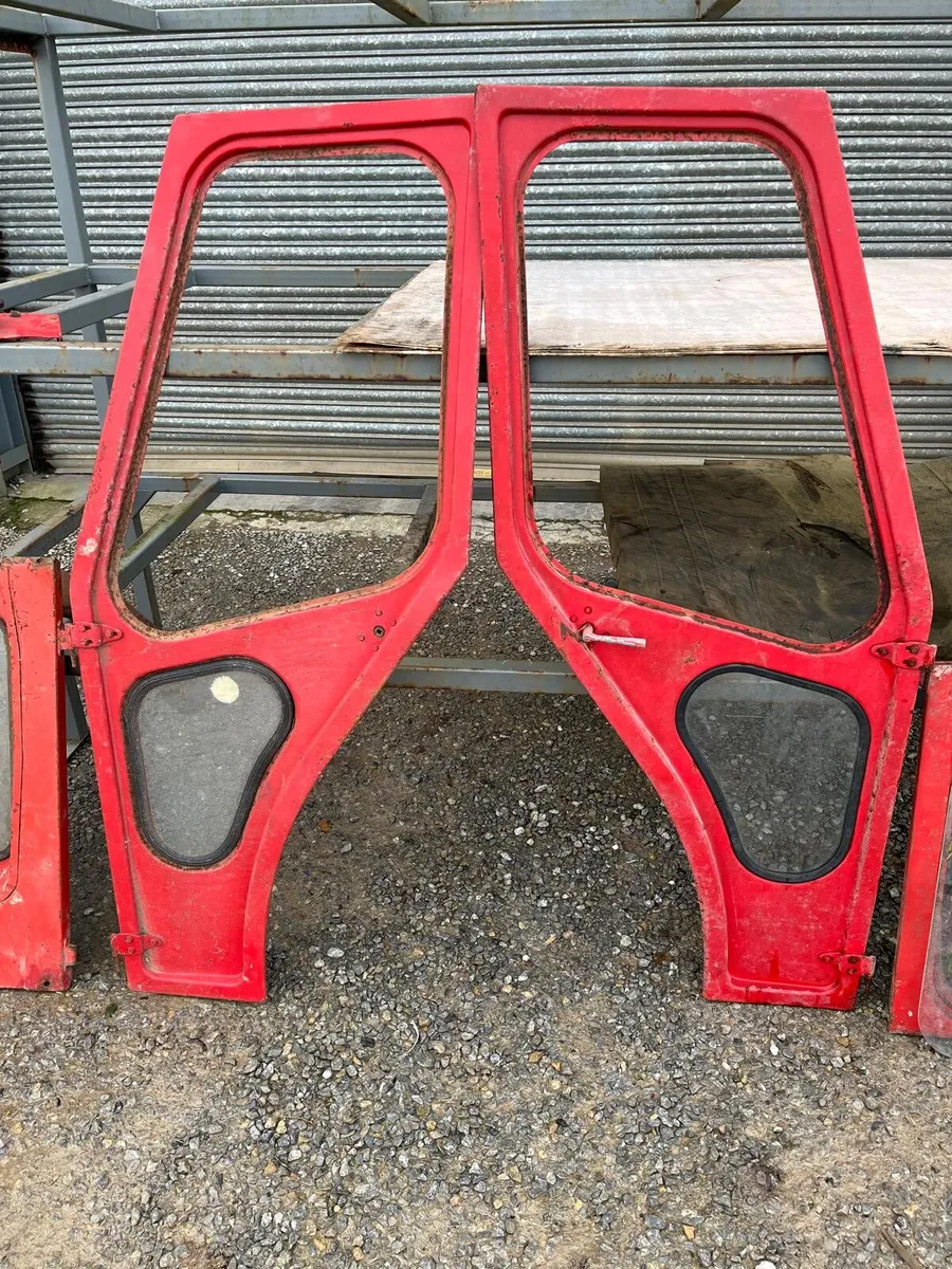 Massey Ferguson - Image 2
