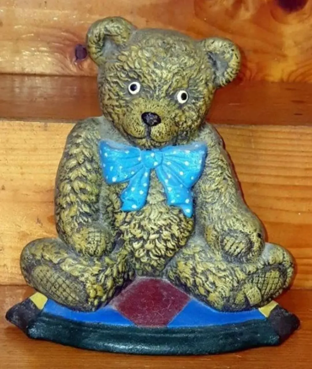Vintage Cast Iron Teddy Doorstop – Wright Studio's - Image 2