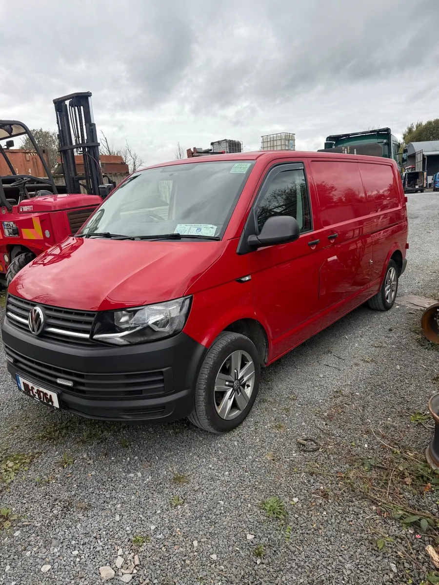 2018 Volkswagen transporter - Image 1
