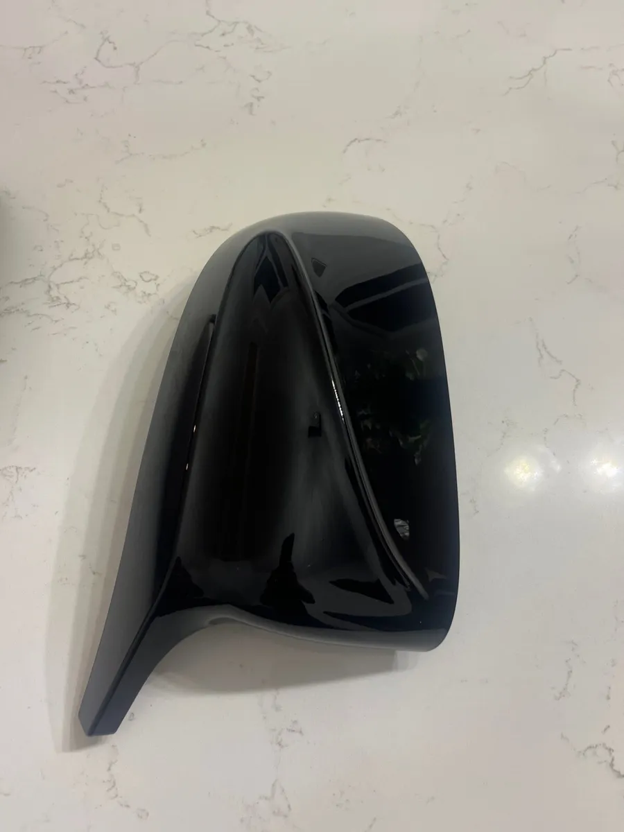 BMW x5 go5 mirror cap - Image 1