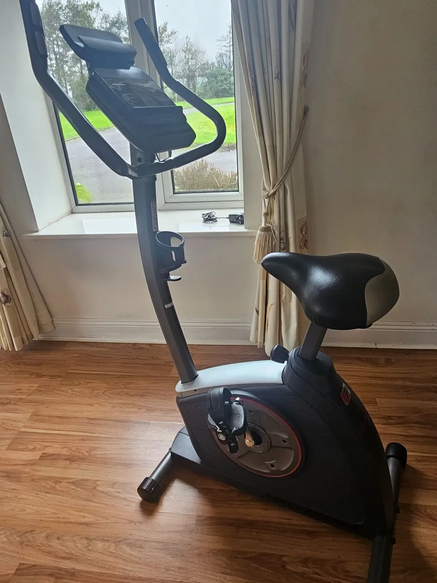 Exercise bike - Image 1