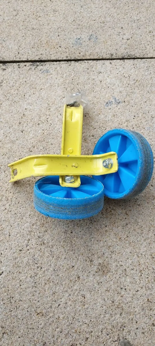 Kids bike - Image 1