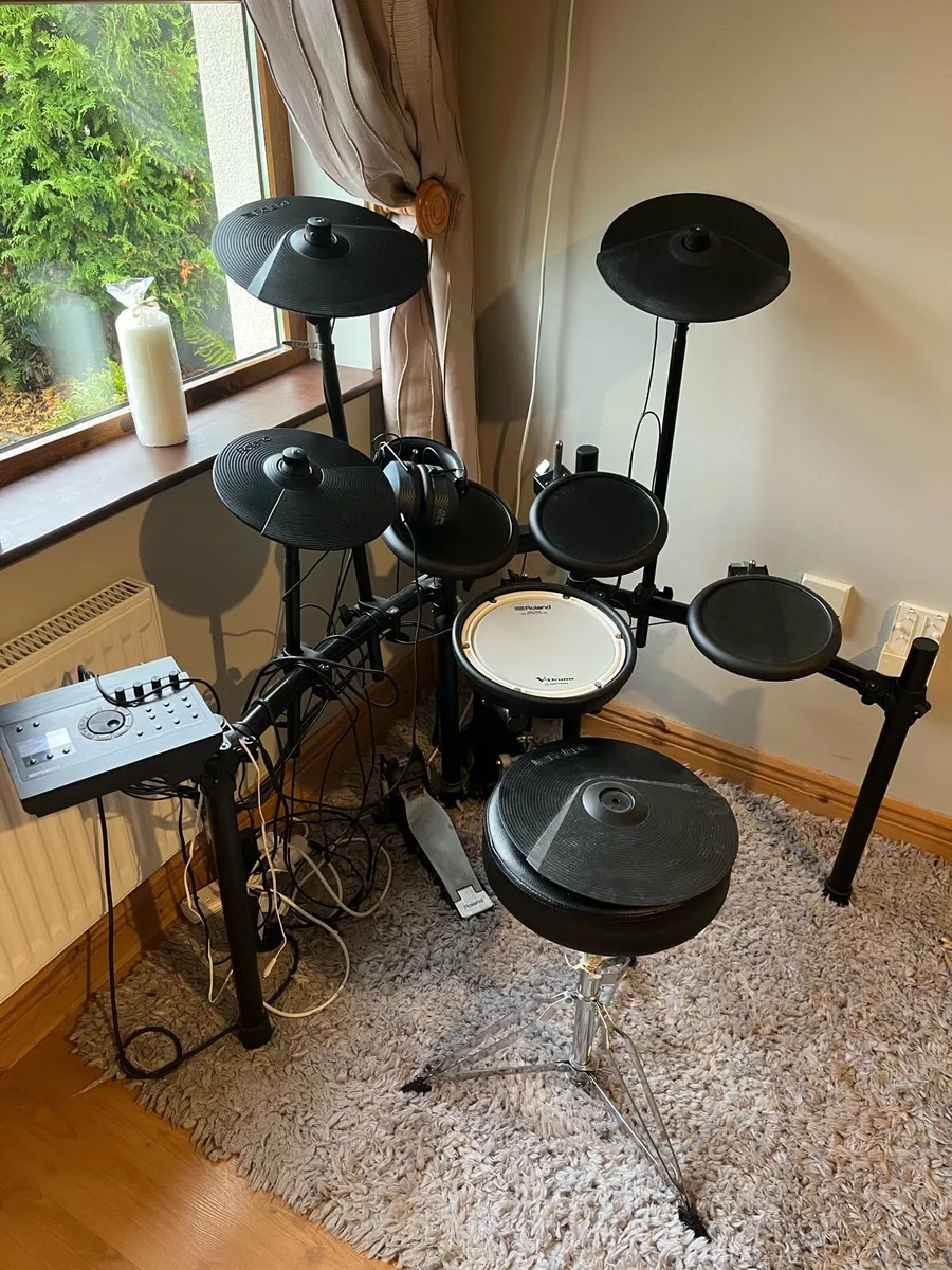 Roland TD-17K-L V-Drums Electronic Drum Kit - Image 1