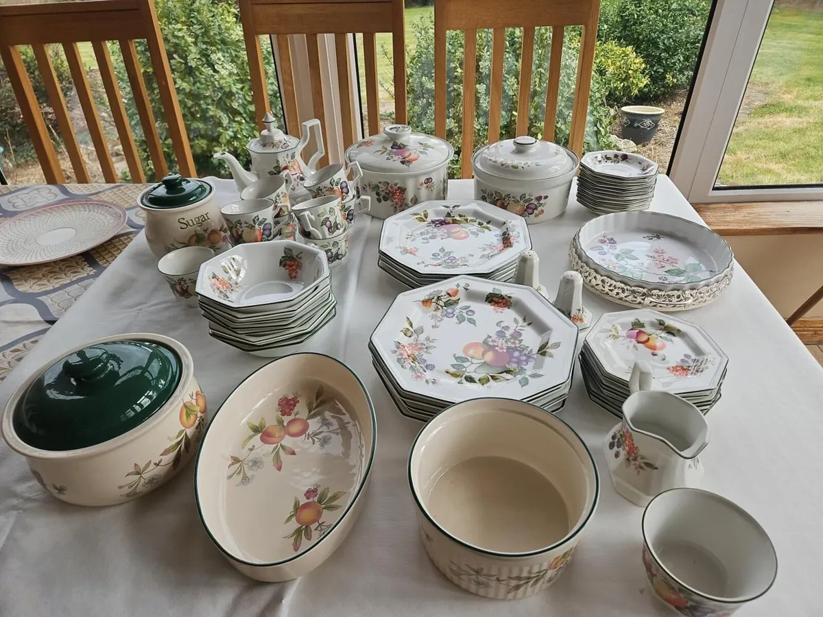 Johnsons Bros Fresh Fruit dinner service with lots - Image 1