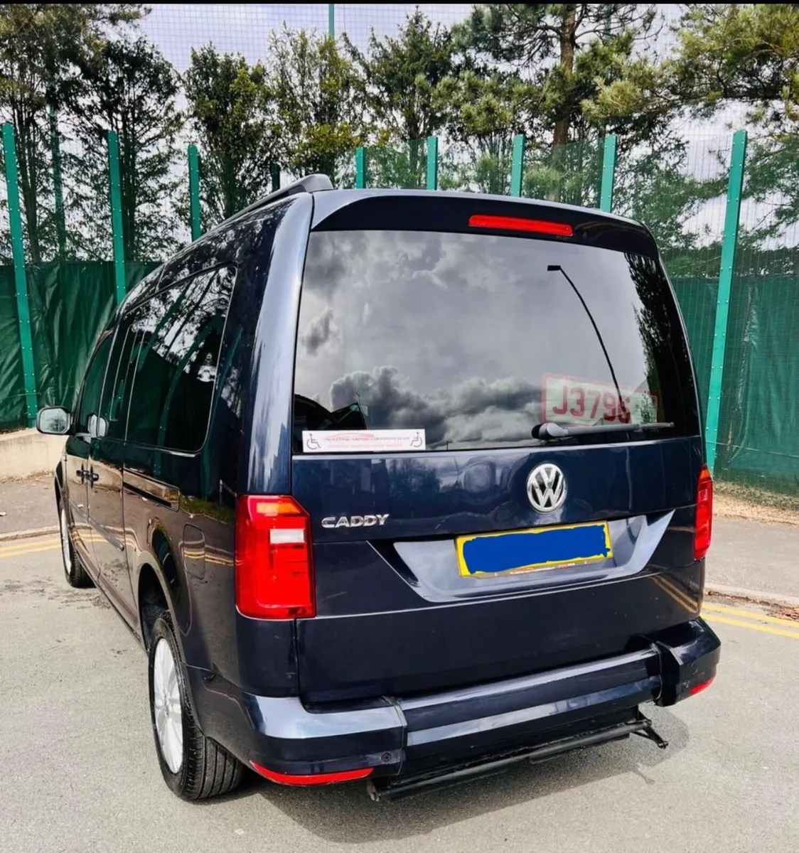 Volkswagen Caddy Maxi 2020 Wheelchair Accessible - Image 2