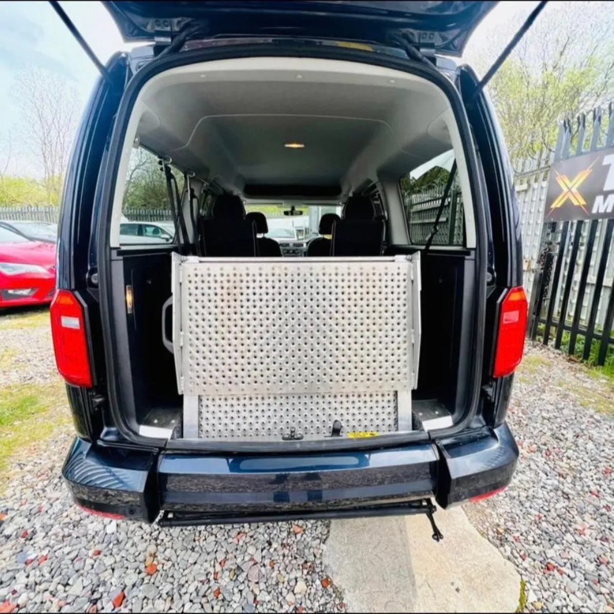 Volkswagen Caddy Maxi 2020 Wheelchair Accessible - Image 3