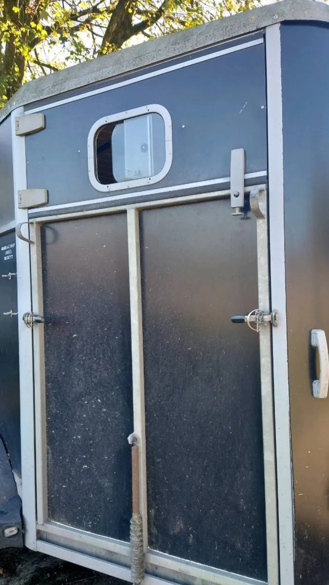 Horse Box - Image 3