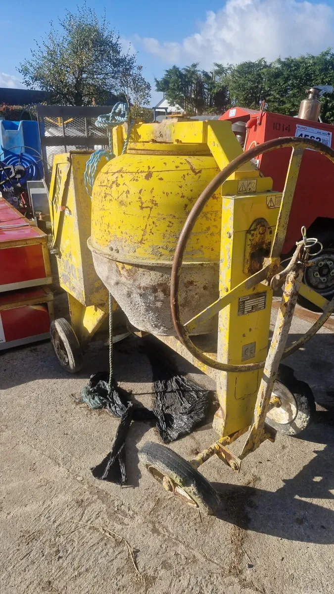 Cement mixer - Image 2