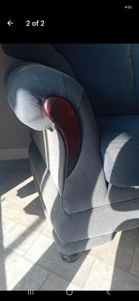 2 seater couch - Image 1