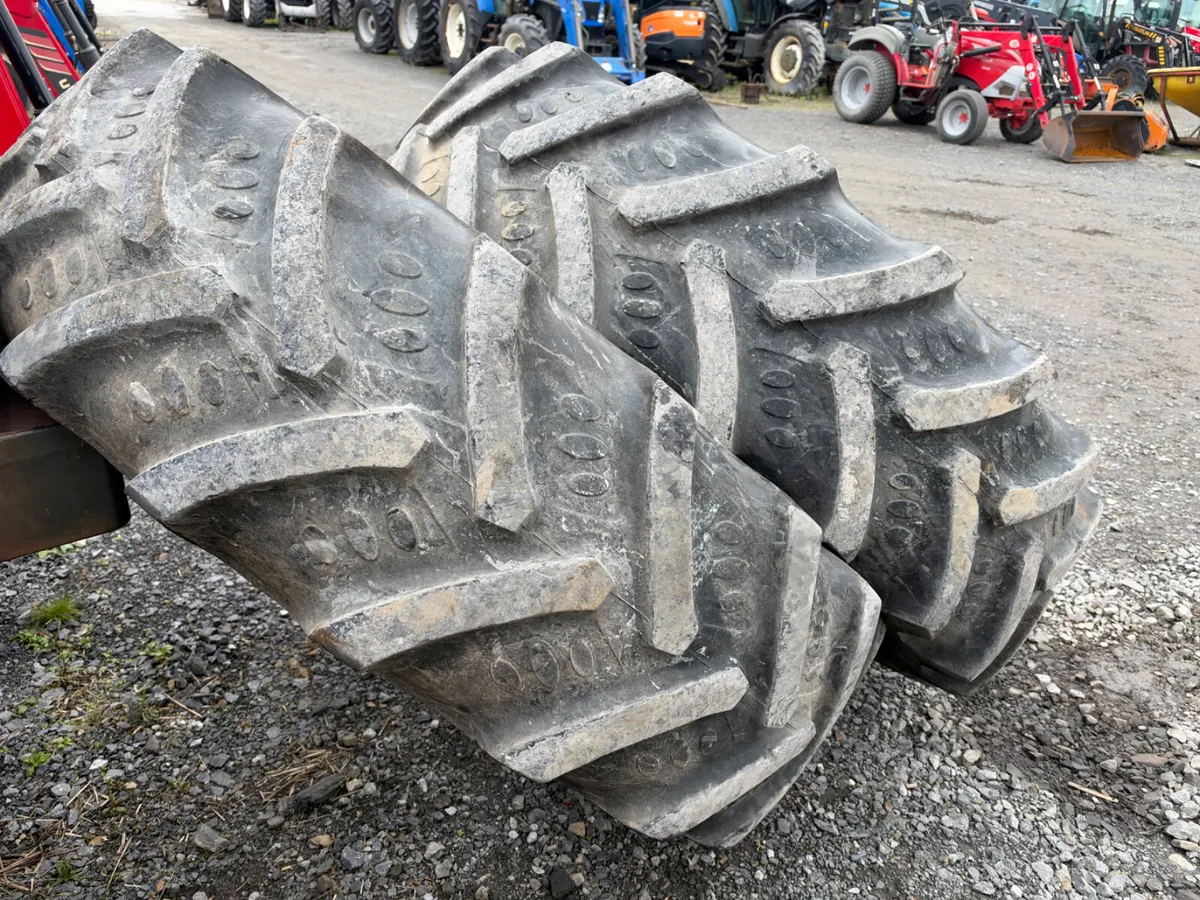 BKT 420/85 R38 Tyres 40% - Image 3