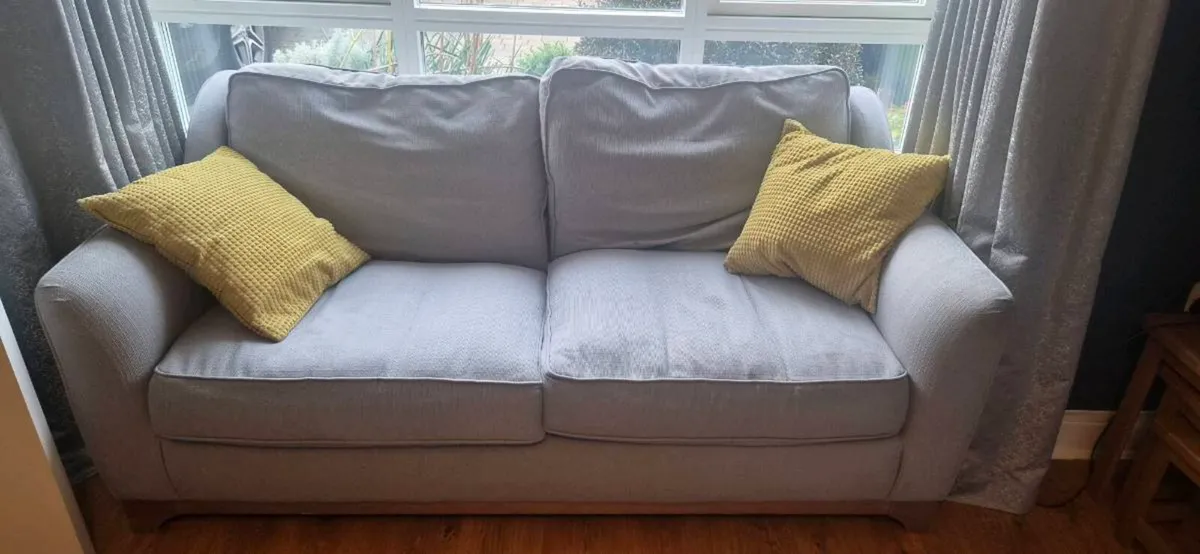 3 and 2 seater couch - Image 3