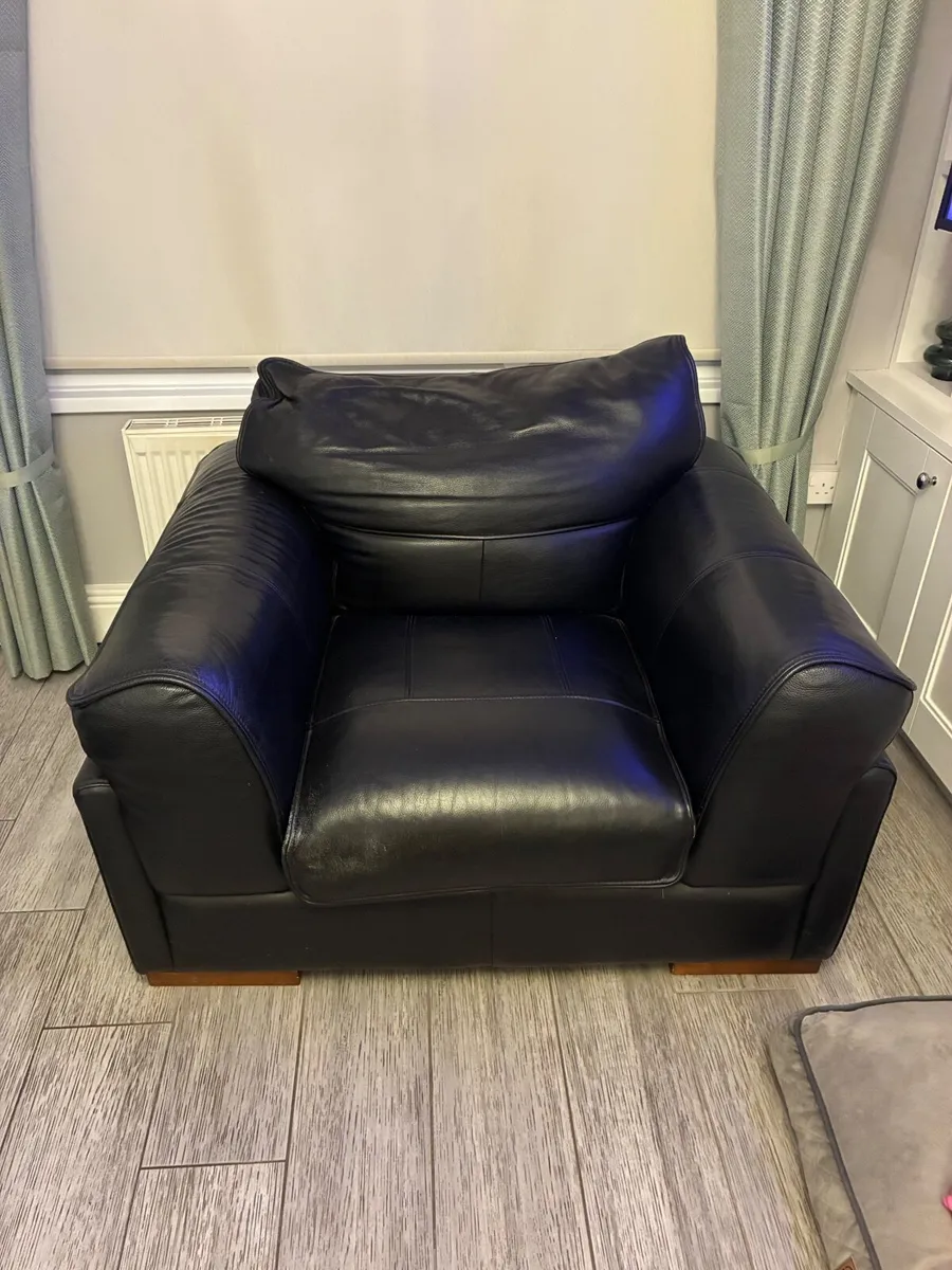 2 Seater & 1 Seater - Image 2