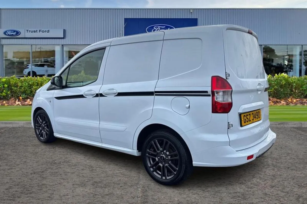 Ford Courier 1.5 TDCi Sport Panel Van 5dr Diesel M - Image 2