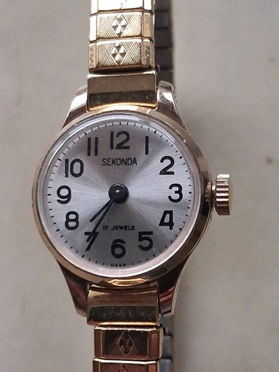 Vintage SEKONDA ladies watch (not battery) - Image 1