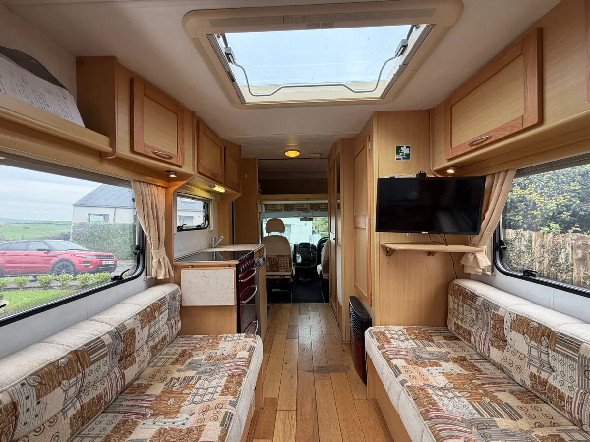 2003 Compass Avantgarde 400 RL - Image 2