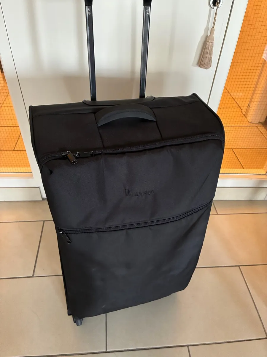 Lightweight Suitcase - Image 1