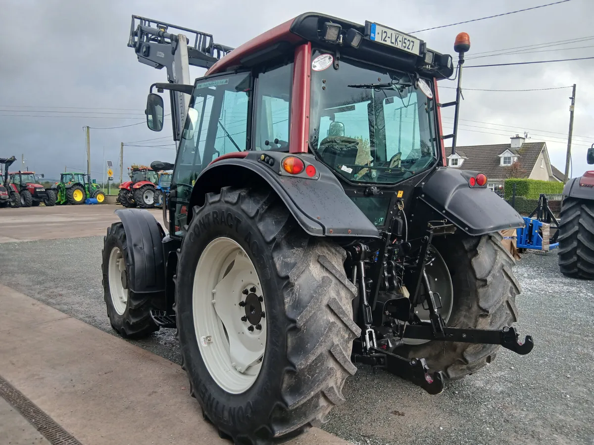 Valtra N101 & Quicke loader - Image 4