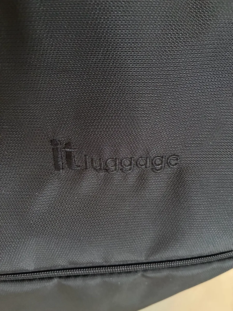 Lightweight Suitcase - Image 2