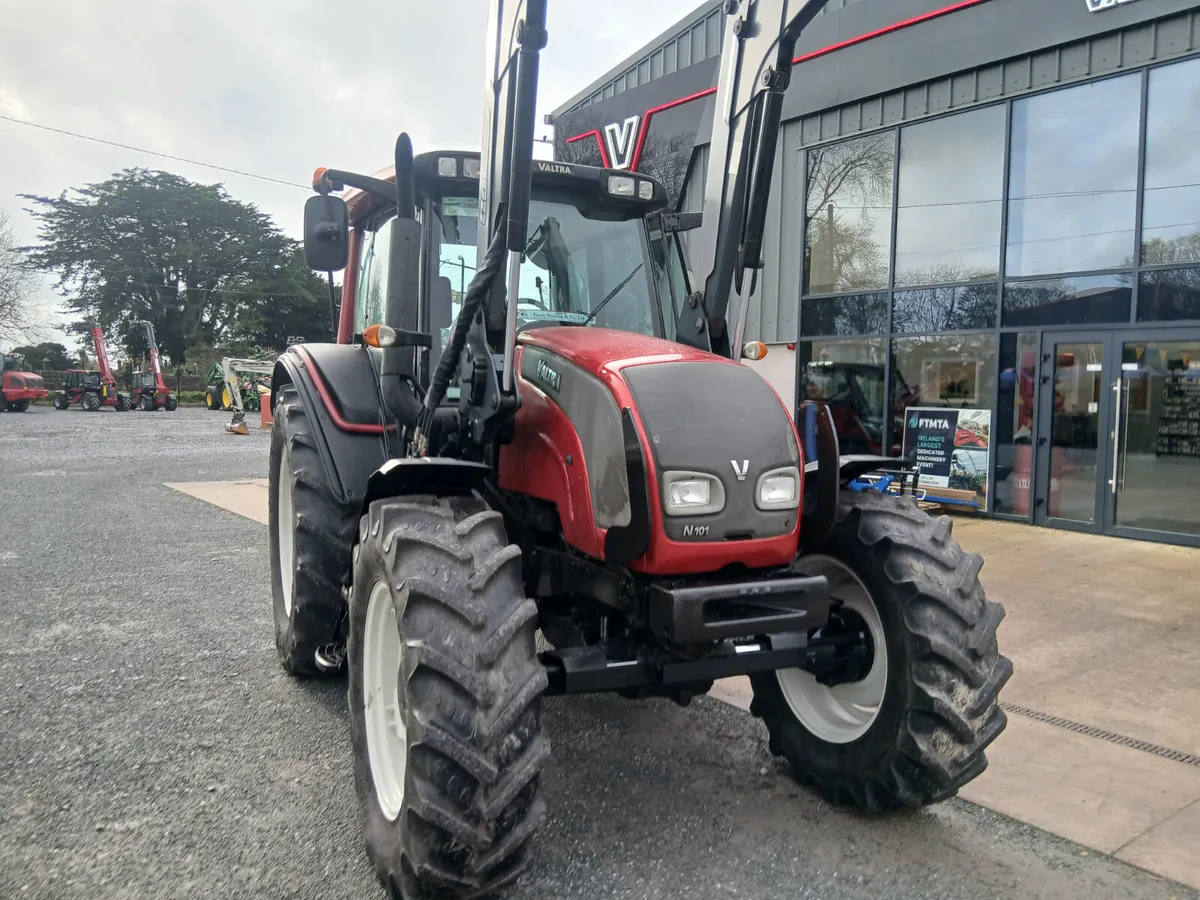 Valtra N101 & Quicke loader - Image 3