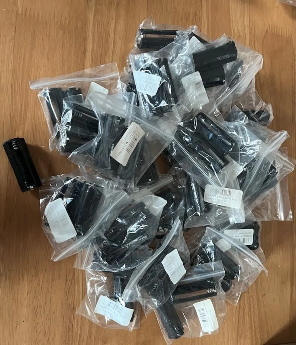 Job Lot 55 x 3-Way AAA Battery Holders - Brand New