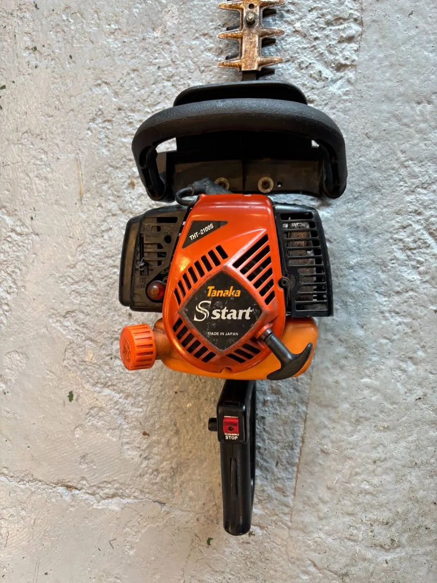 TANAKA PETROL HEDGETRIMMER - FOR SALE - Image 2