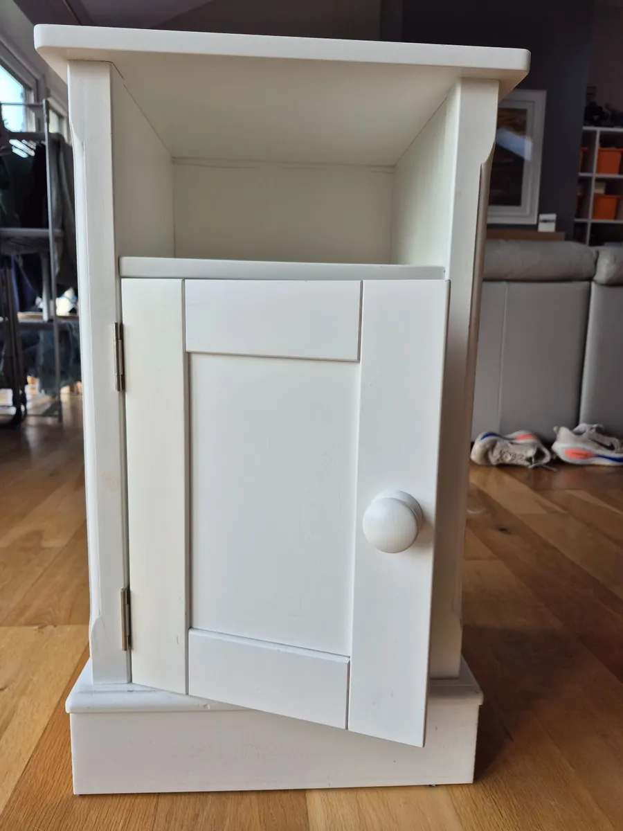 Aspace Charterhouse Bedside Cabinet – White, €50 - Image 1