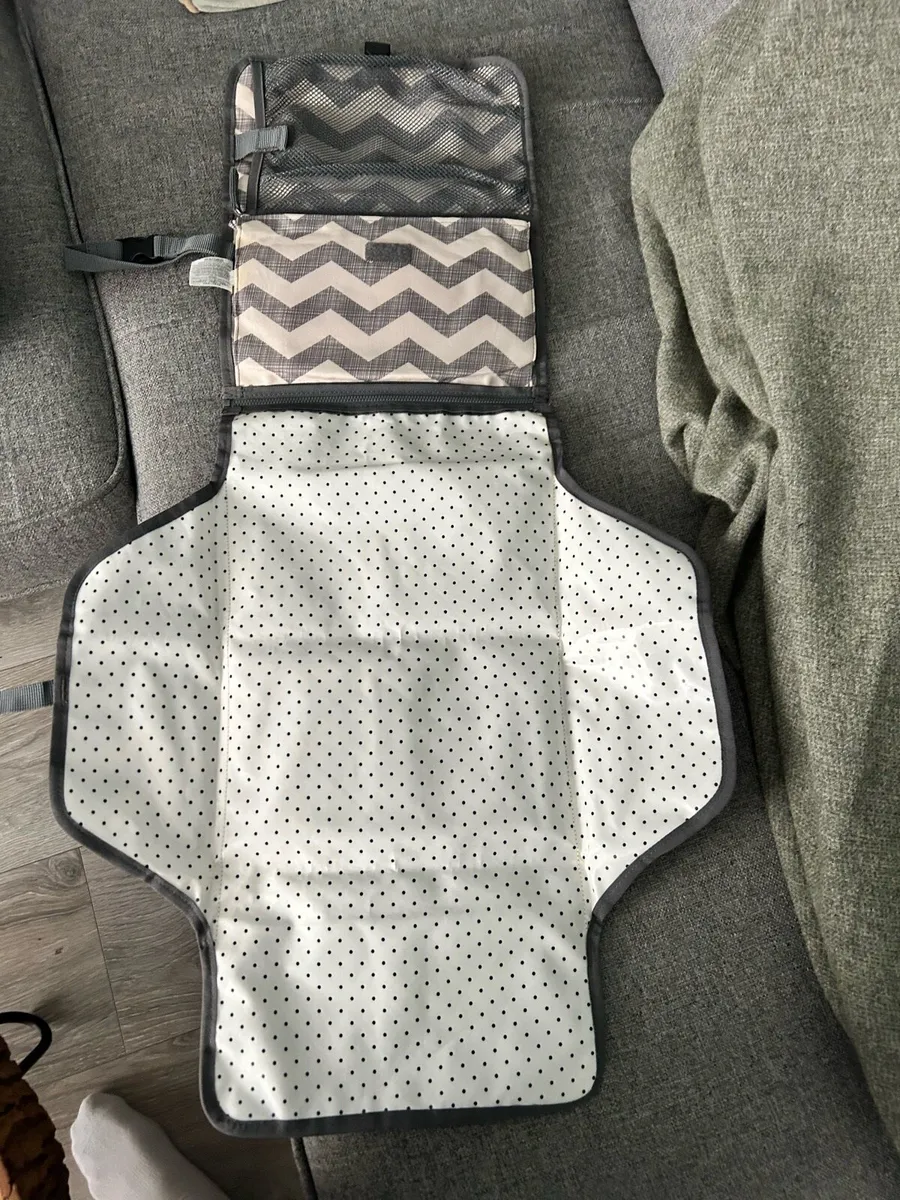 Skip Hop Baby Changing Mat - Image 2