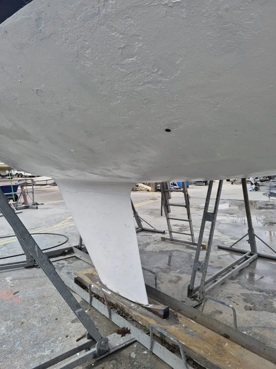30ft Club Shamrock Yacht - Image 4