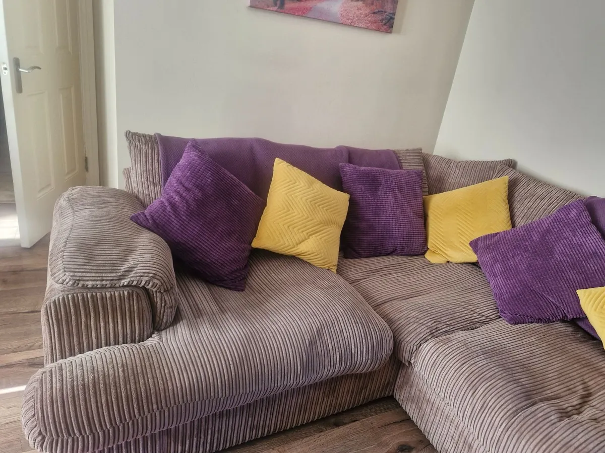 Corner Couch - Image 2
