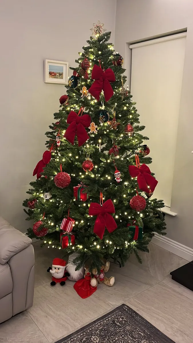 Home Gallery 8ft Washington Christmas Tree - Image 1