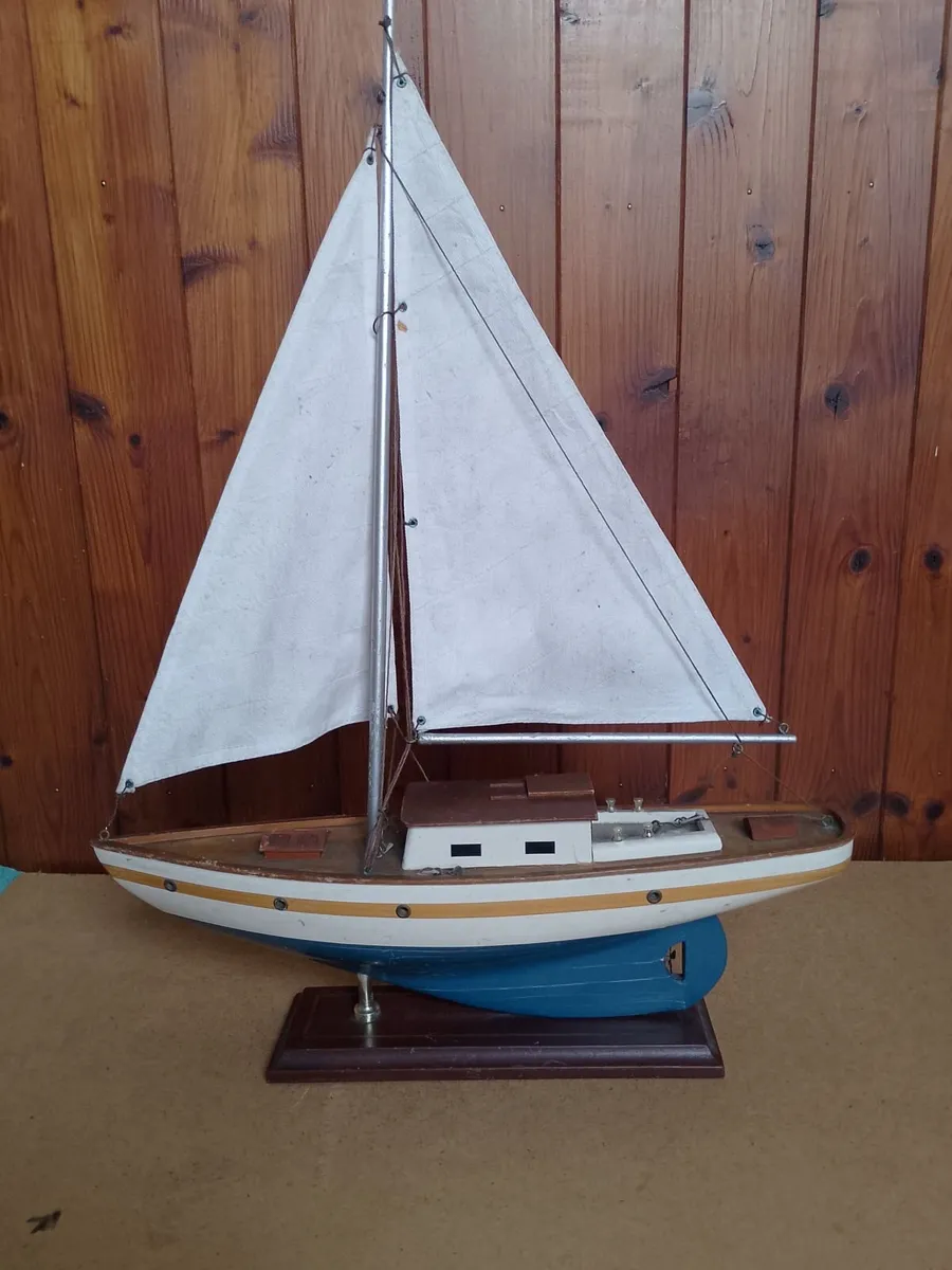 Vintage model sailing boat - Image 3